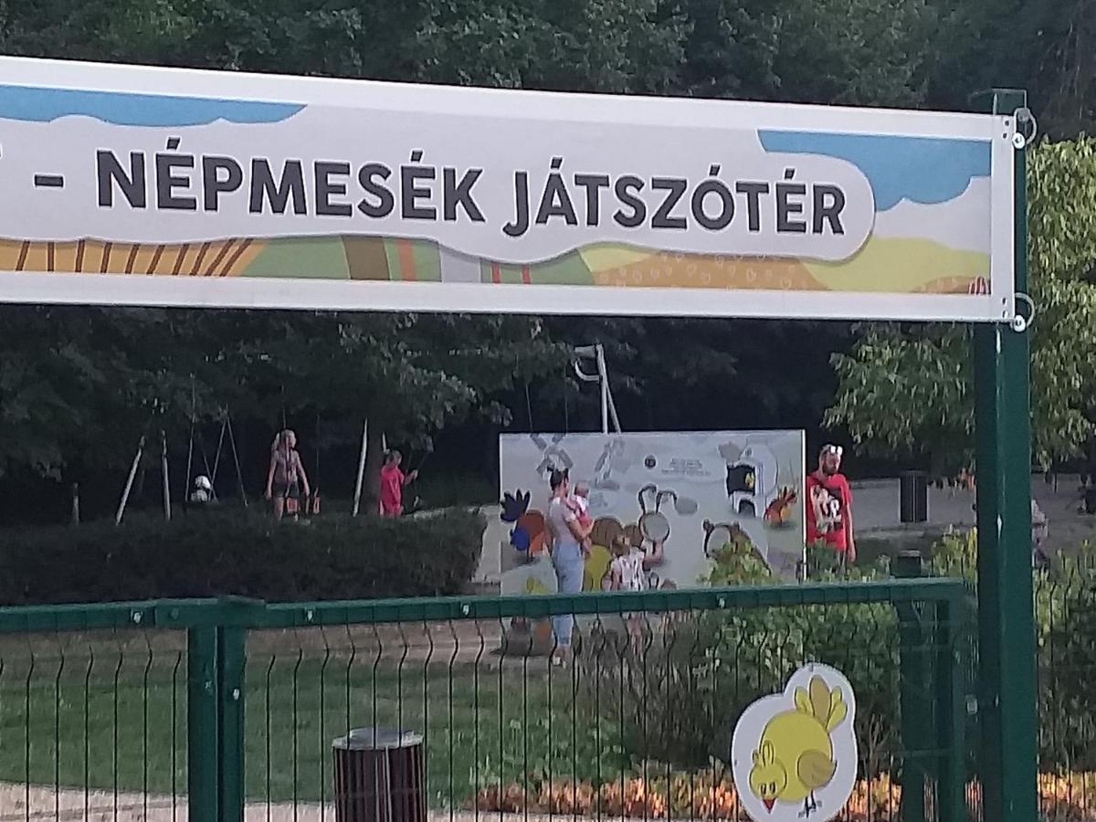 Galeria Villa Veszprém Eksteriør billede